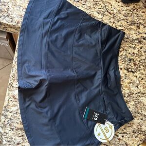 360 by Tail golf skort. NWT black size small